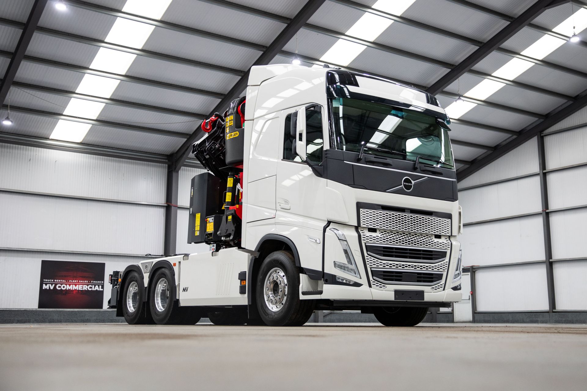 Volvo FH 540 with Palfinger PK 88 with Side Skirts